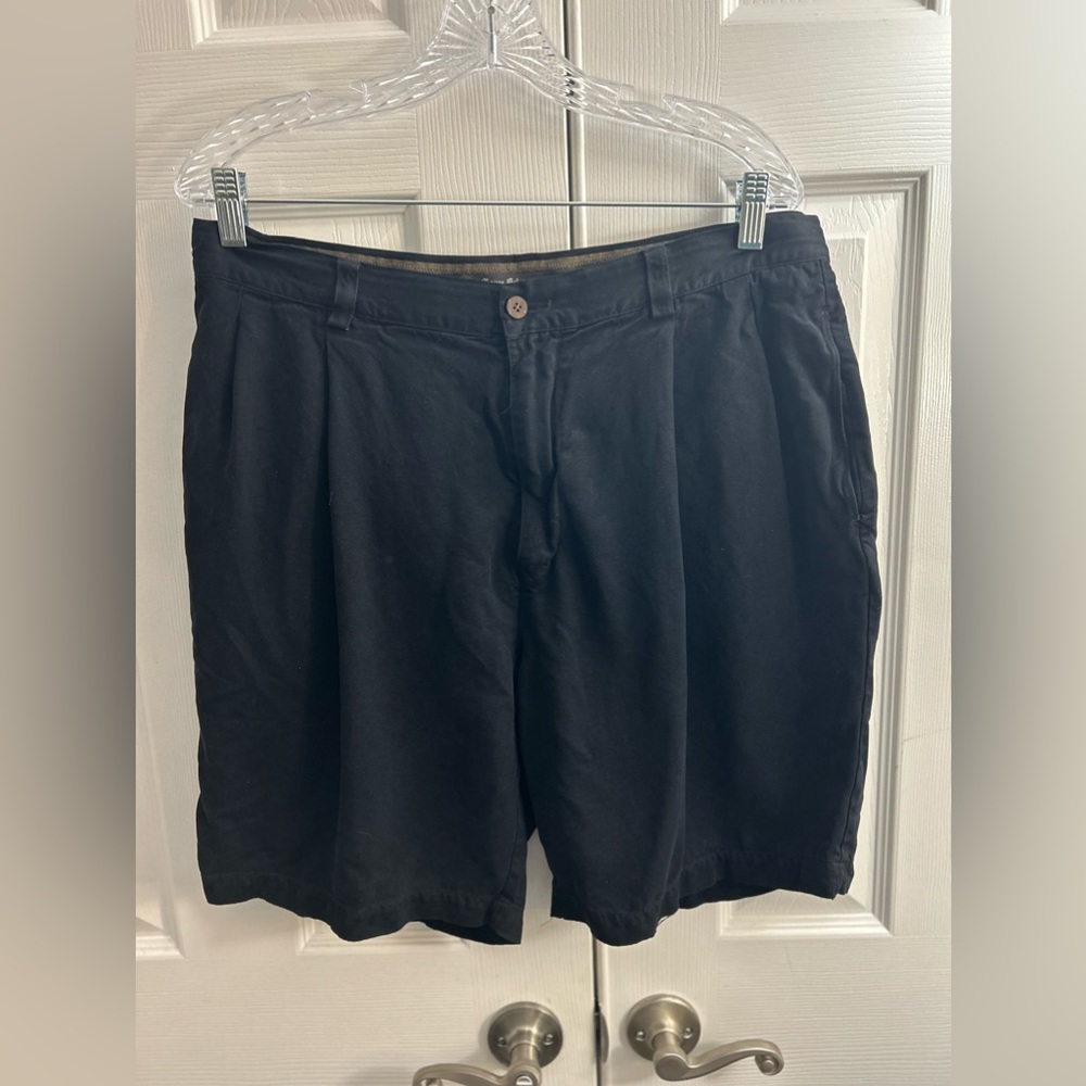 TOMMY BAHAMA Men 100%Silk Pleated Black Short | 36